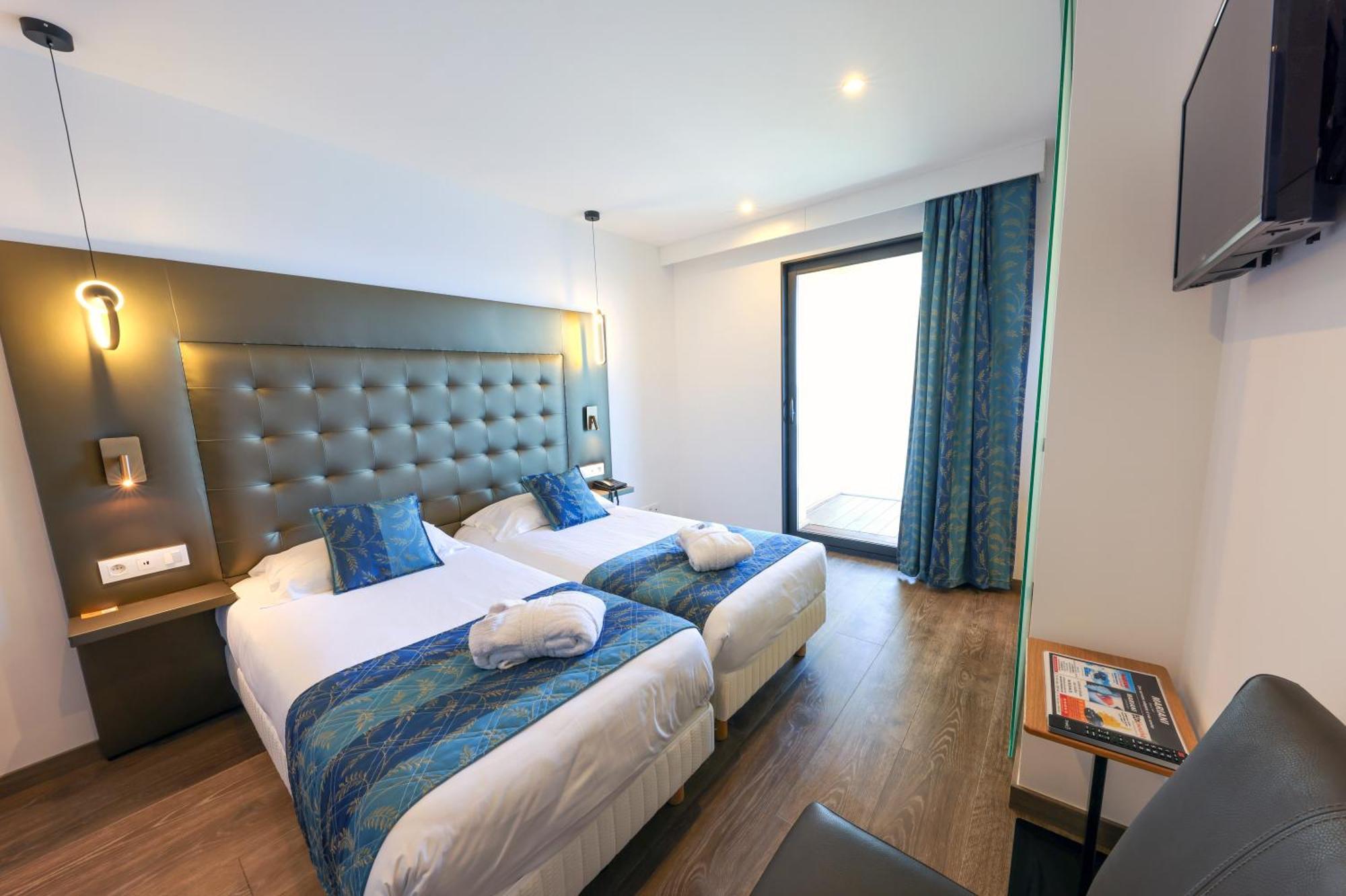 Hotel Saint Christophe 卡尔维 外观 照片