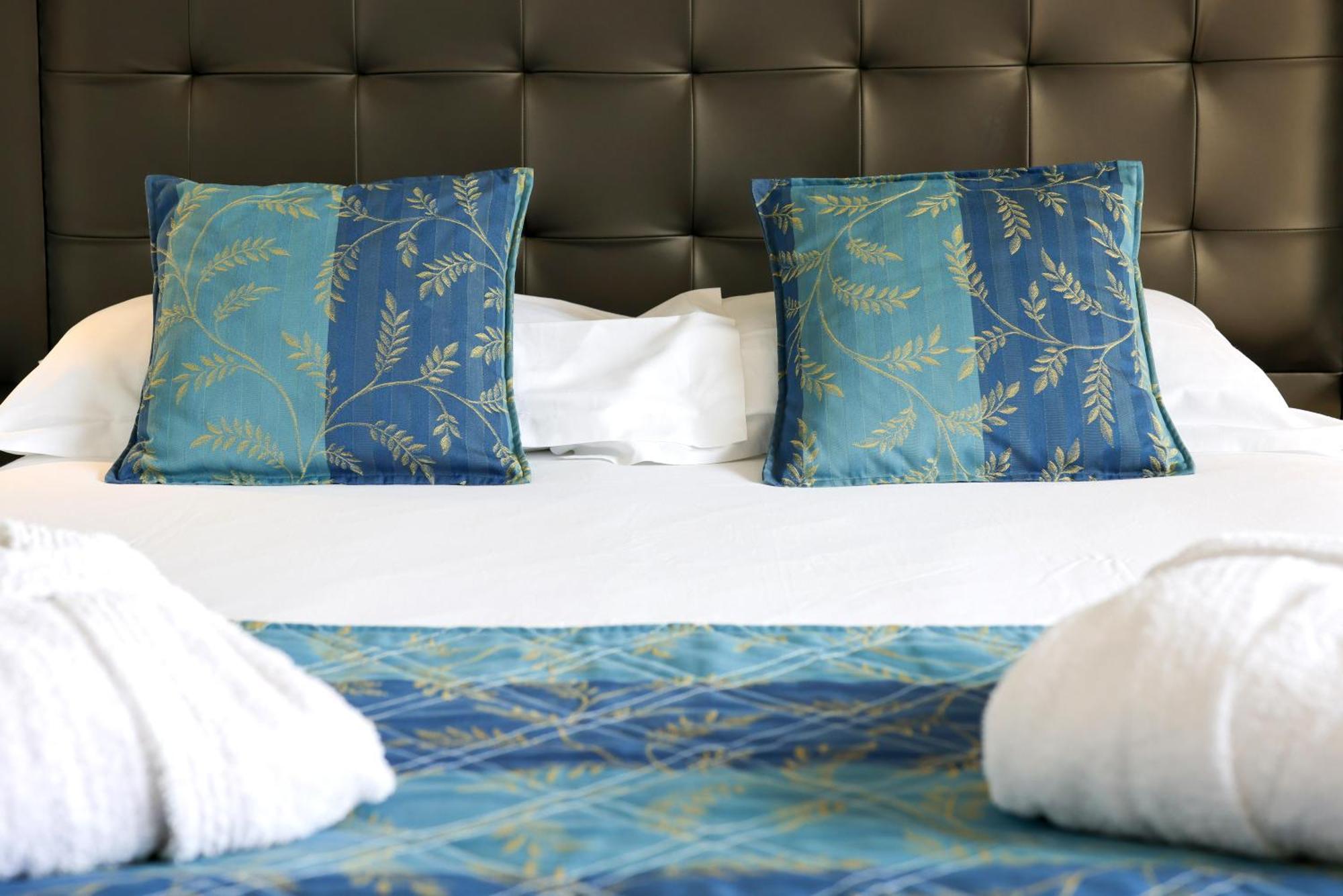 Hotel Saint Christophe 卡尔维 外观 照片
