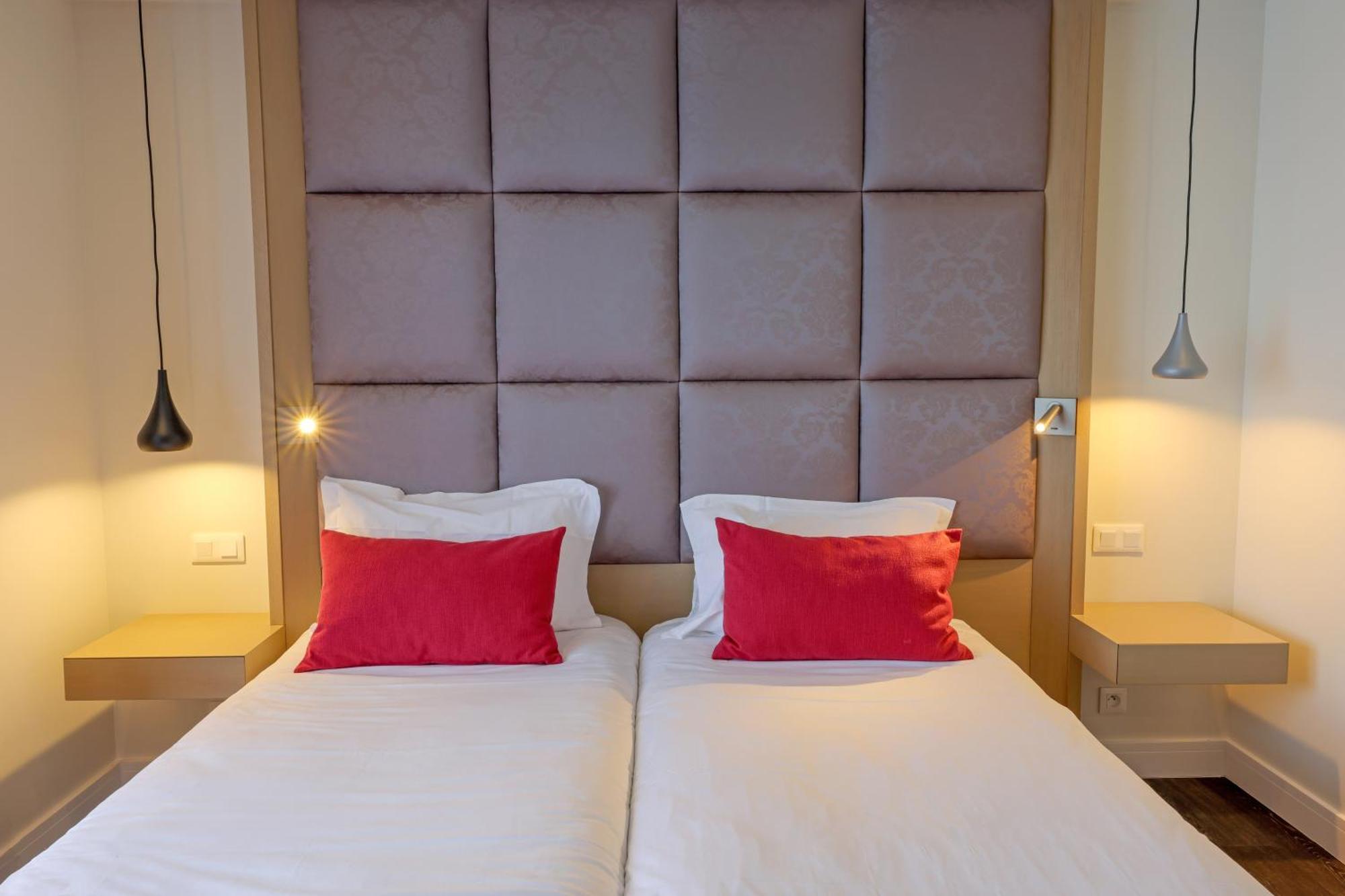 Hotel Saint Christophe 卡尔维 外观 照片