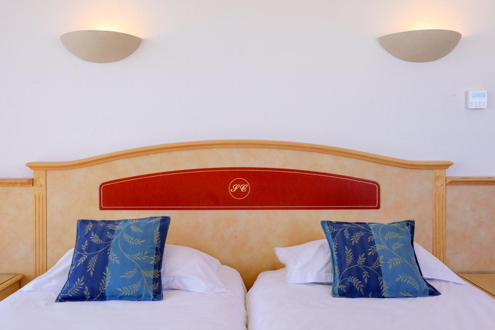 Hotel Saint Christophe 卡尔维 外观 照片